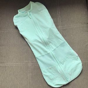 Happiest Baby 5 second swaddle -Medium